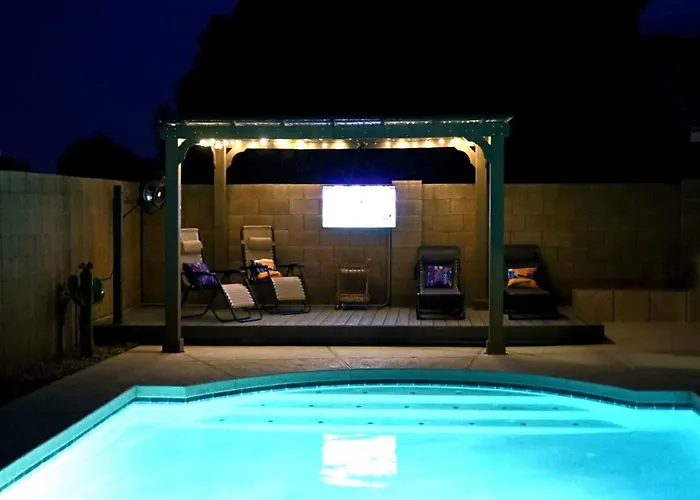 Centrally Located To Family Fun, Golf & Baseball!