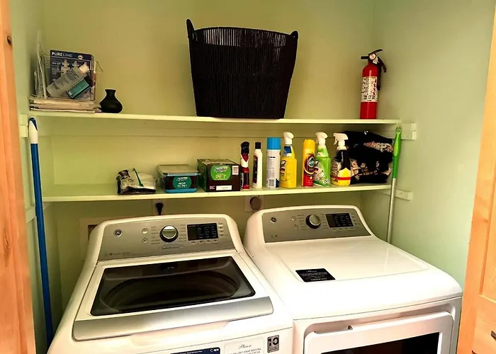 Holiday home Centrally Located To Family Fun, Golf & Baseball! *